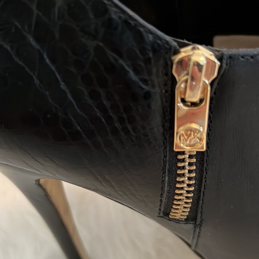 MICHAEL Michael Kors Black Leather & Python York Ankle Boots Size 10 - Picture 8 of 14
